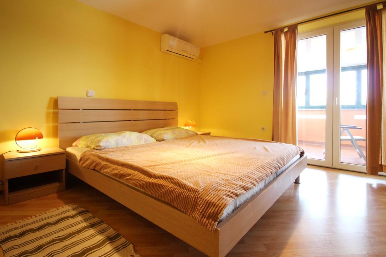 Apartments Pintar Zarok Baška Eksteriør bilde