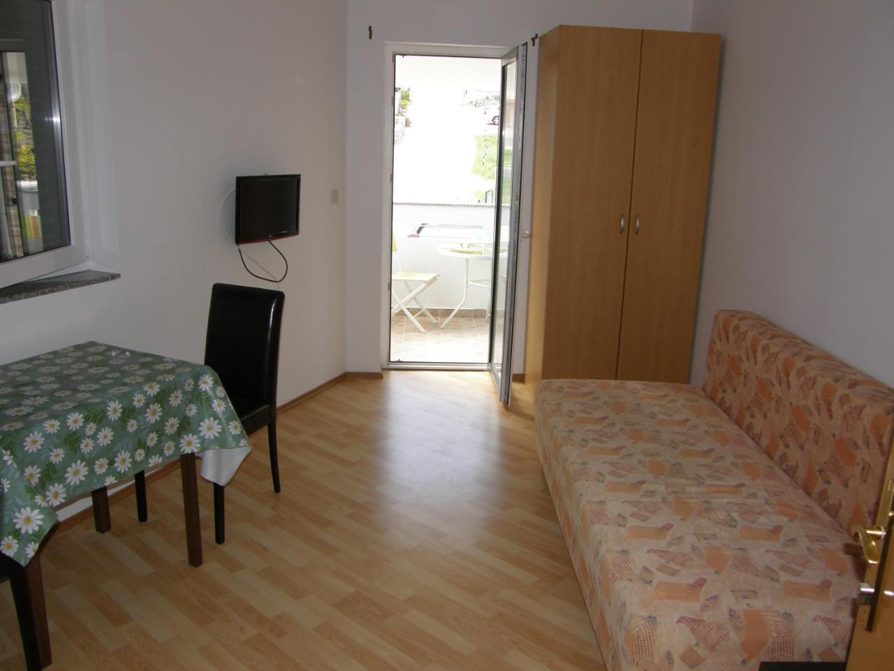 Apartments Pintar Zarok Baška Eksteriør bilde