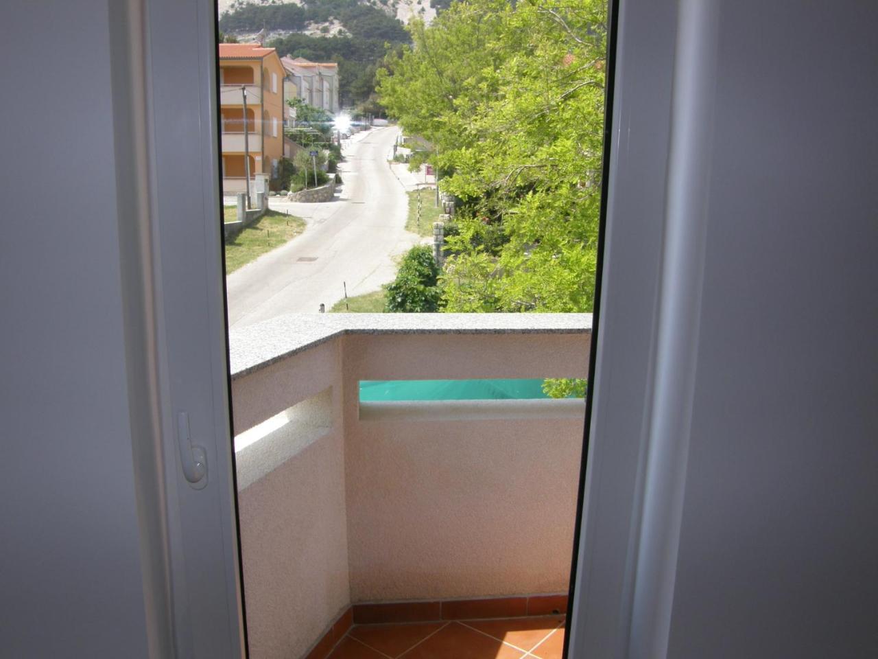 Apartments Pintar Zarok Baška Eksteriør bilde